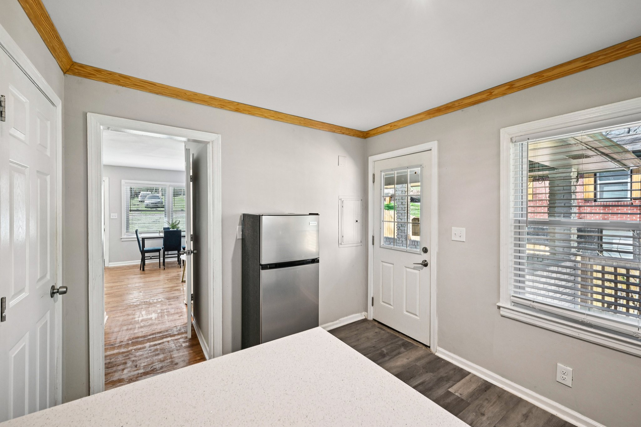 Meador Ave SE-L1403-019.jpg