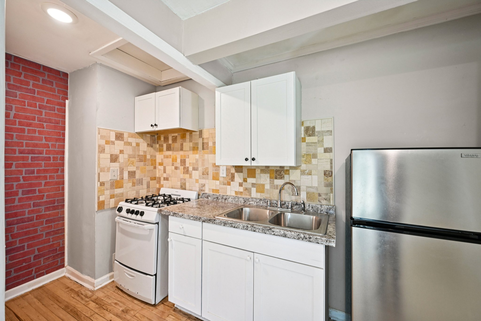 Meador Ave SE-L1403-022.jpg