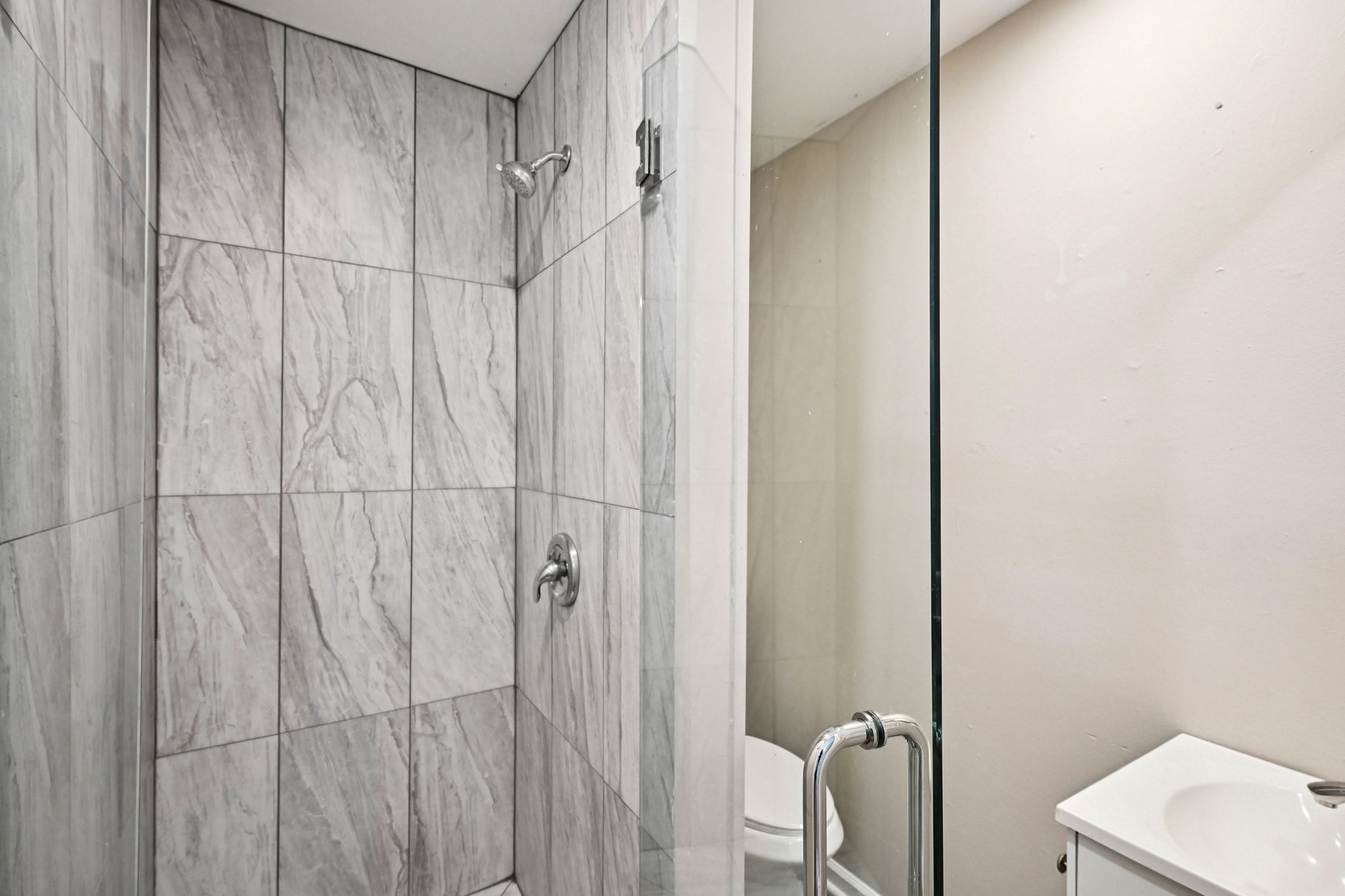 Meador Ave SE-L1403-025.jpg