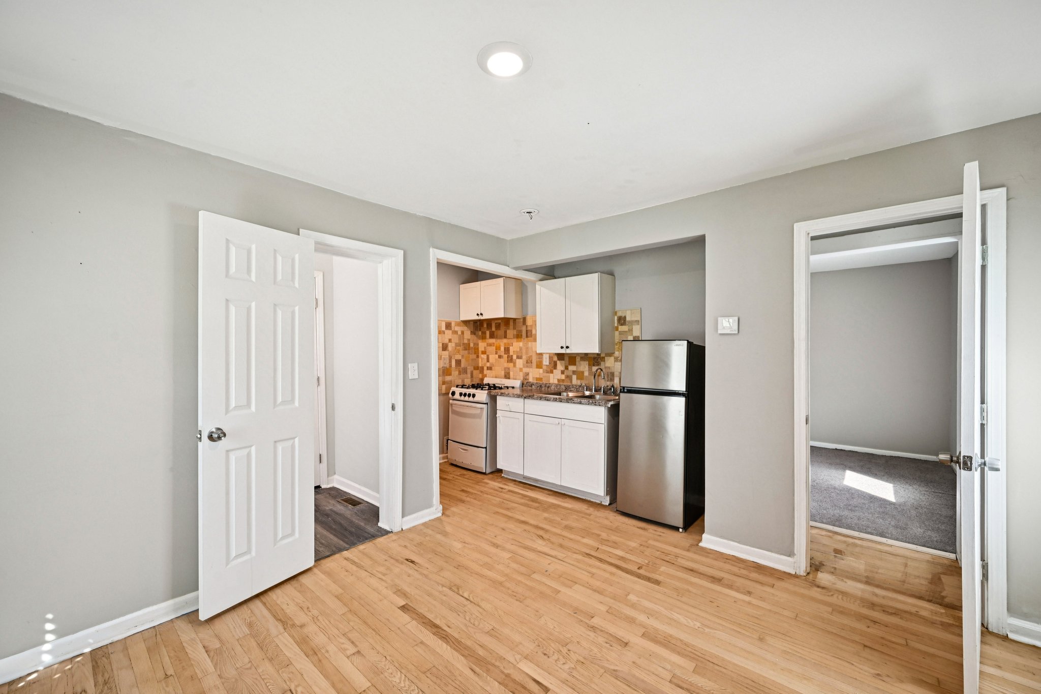 Meador Ave SE-L1403-031.jpg