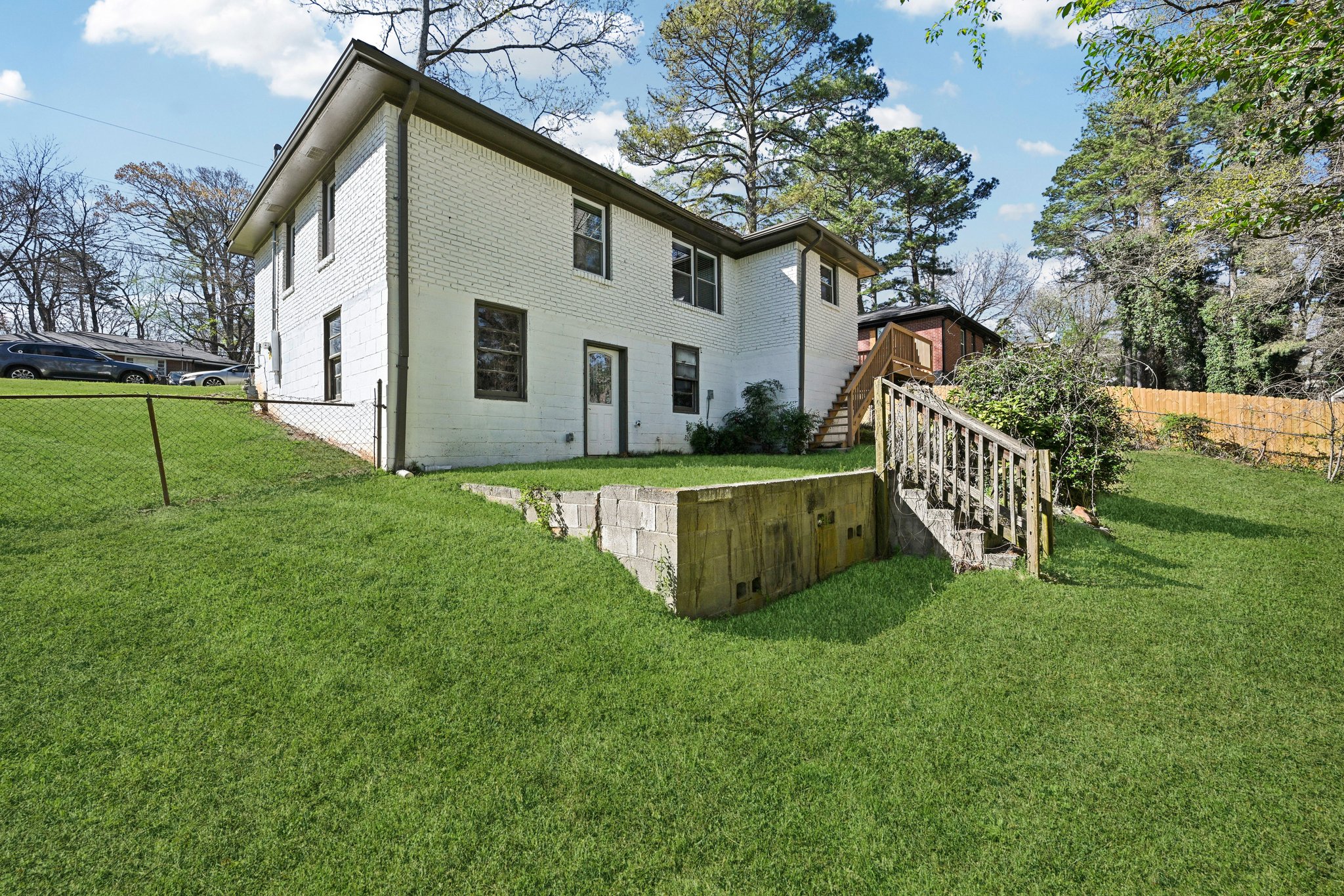 Meador Ave SE-L1403-046.jpg