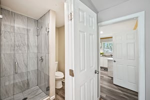 Meador Ave SE-L1403-024.jpg