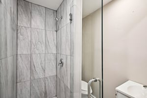 Meador Ave SE-L1403-025.jpg