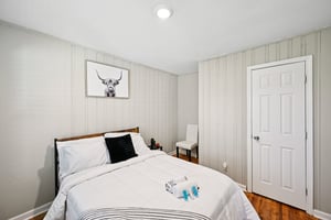 Meador Ave SE-L1403-028.jpg