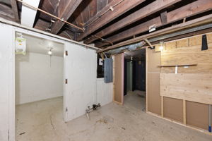  Photo 34