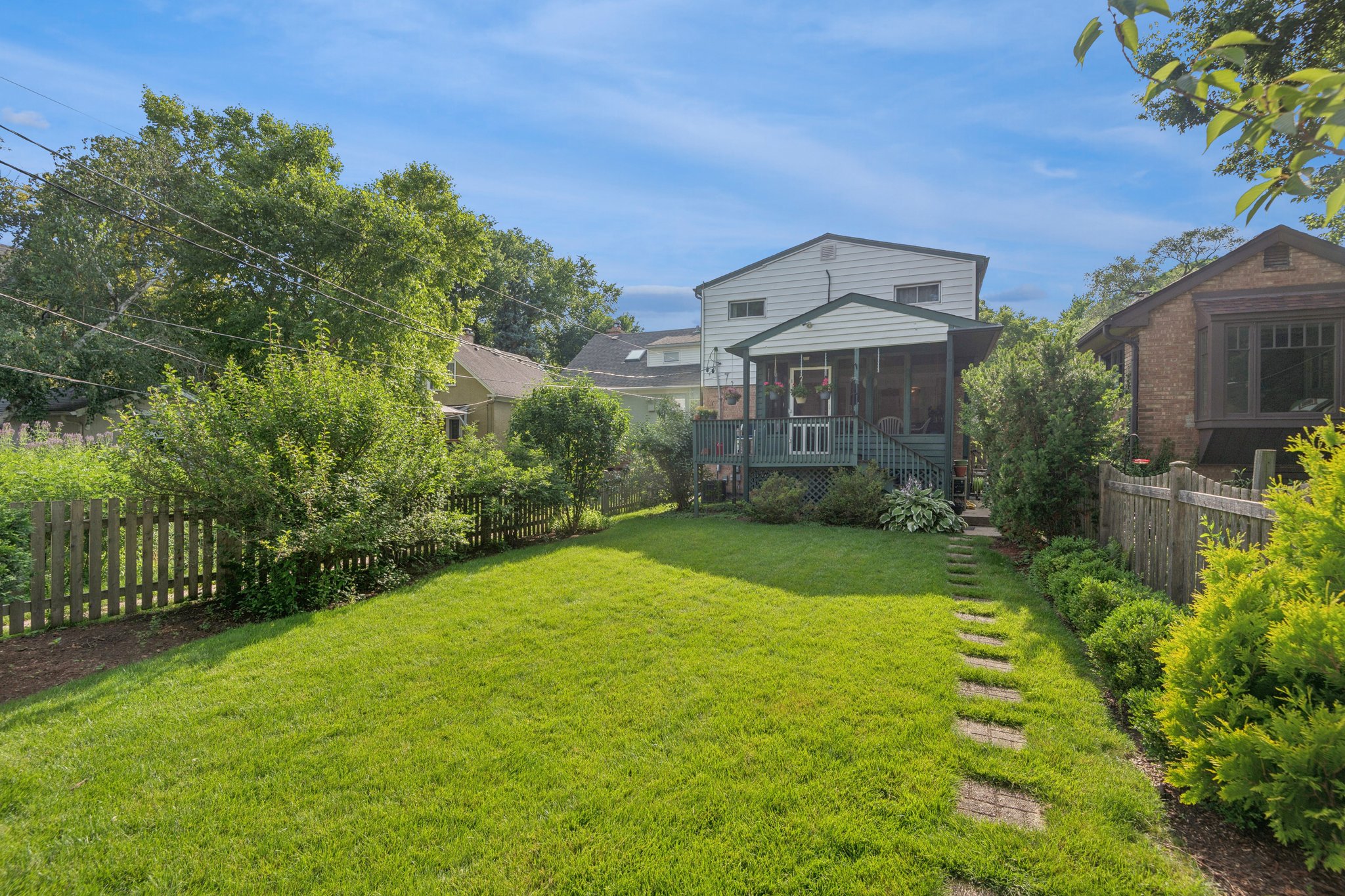 2149 Hartrey Ave_034.jpg