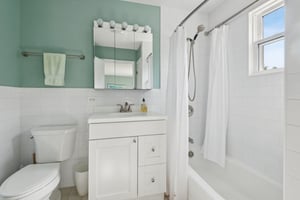 2149 Hartrey Ave_004.jpg
