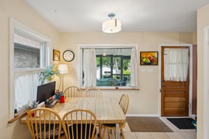 2149 Hartrey Ave_015.jpg