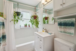2149 Hartrey Ave_016.jpg