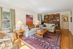 2149 Hartrey Ave_023.jpg