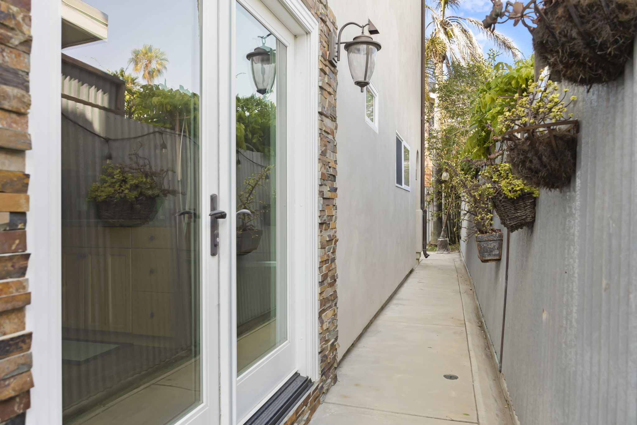 Exterior Side -Kitchen | 2149 Monmouth Dr. Ventura, Ca.