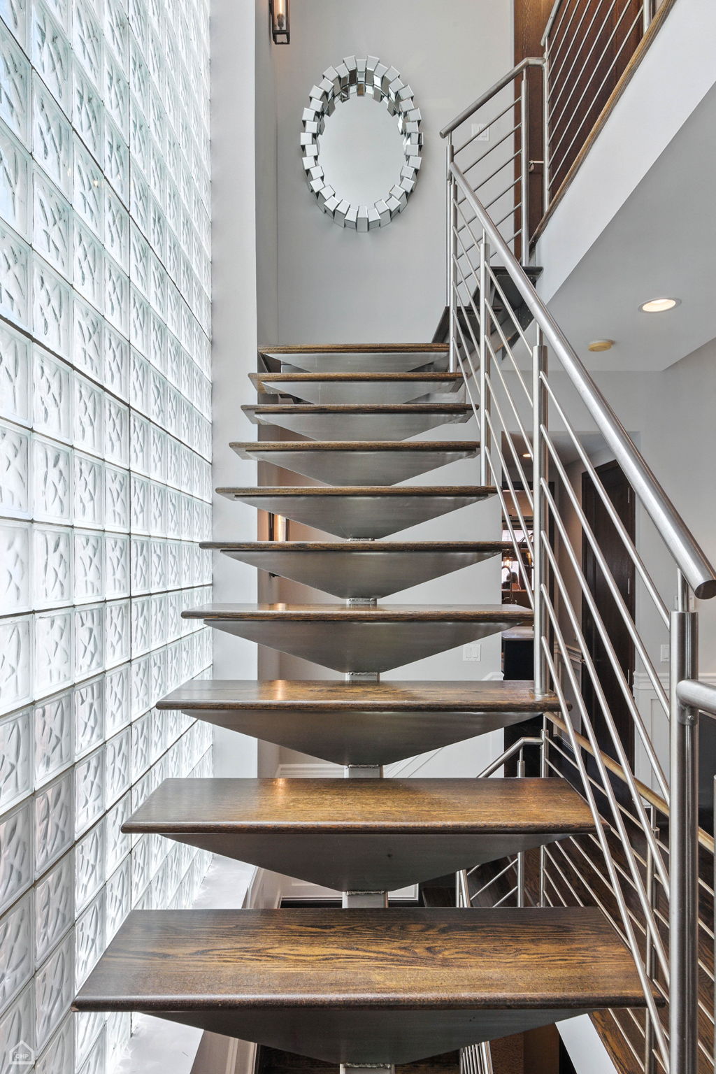 2149 W Huron St_025