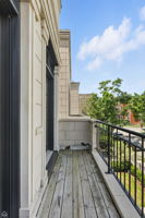 2149 W Huron St_029