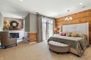2149 W Huron St_037