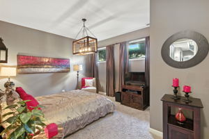 2149 W Huron St_039