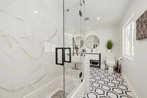 Jack & Jill Bathroom