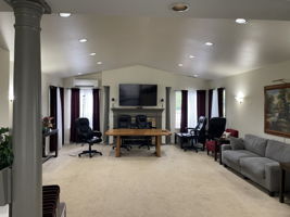  Photo 43