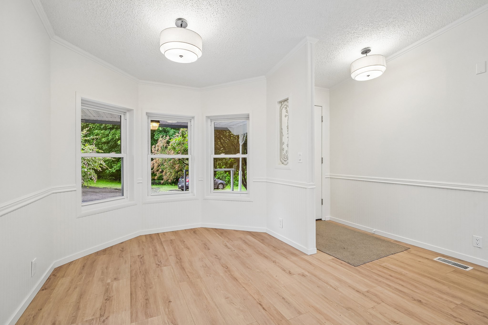 105th Ave-S0906-011.jpg