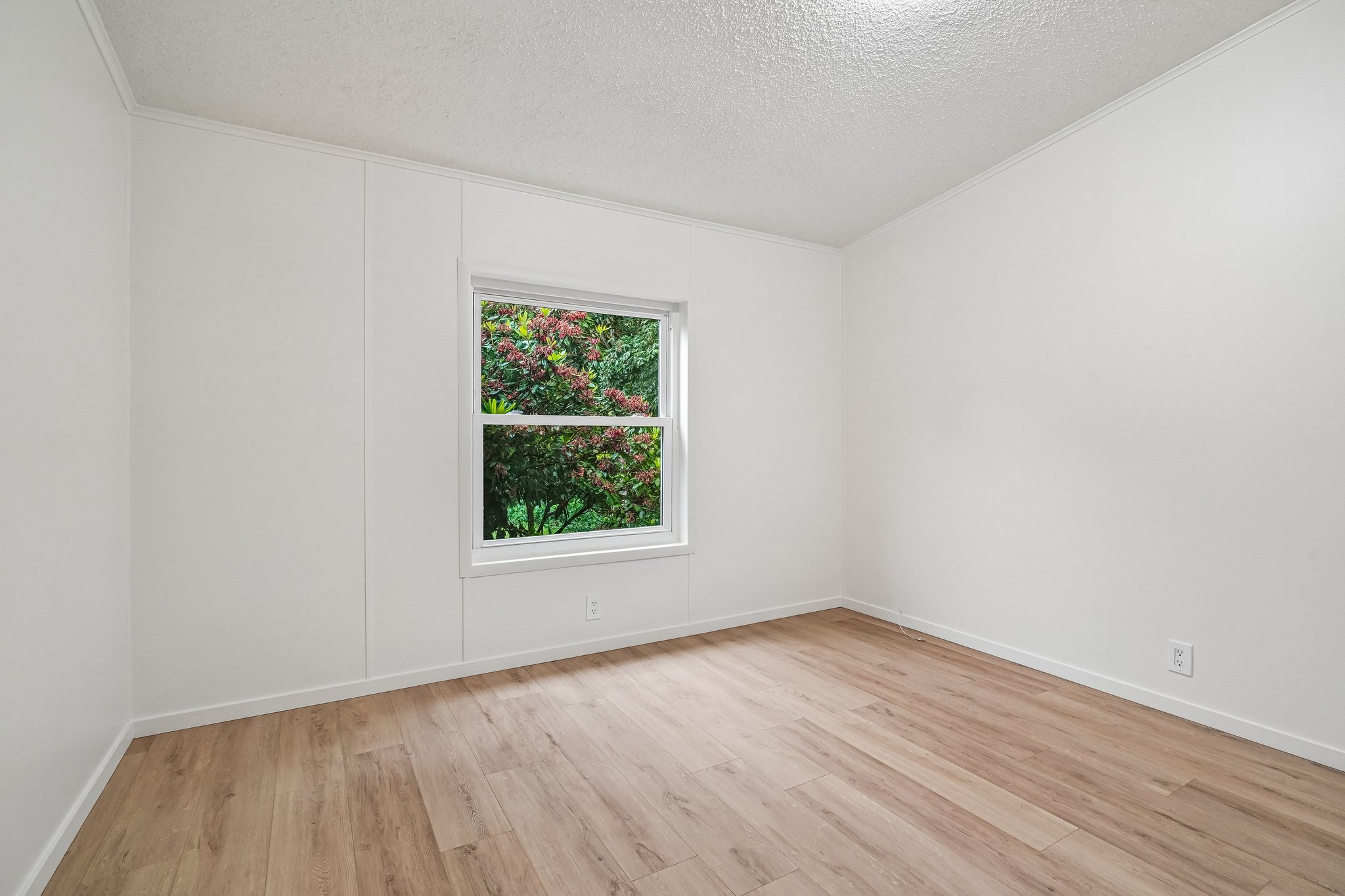 105th Ave-S0906-027.jpg