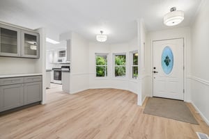 105th Ave-S0906-004.jpg