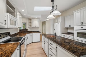 105th Ave-S0906-014.jpg