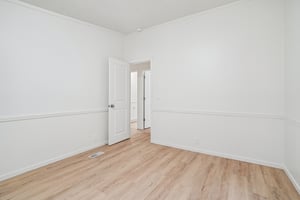 105th Ave-S0906-026.jpg