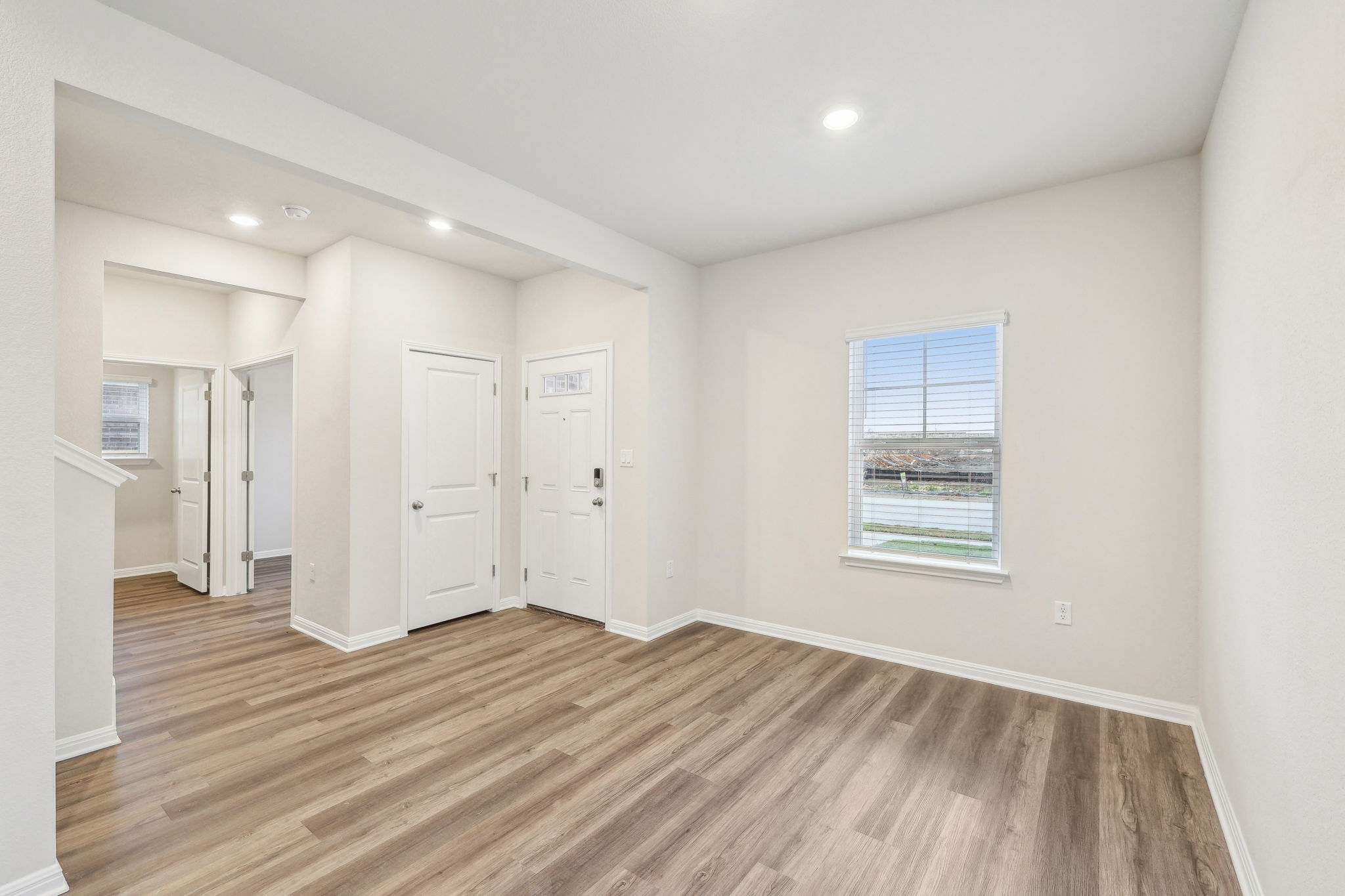 Austin- Flora - 215 Brandywine Rd, Hutto, TX 78634-005