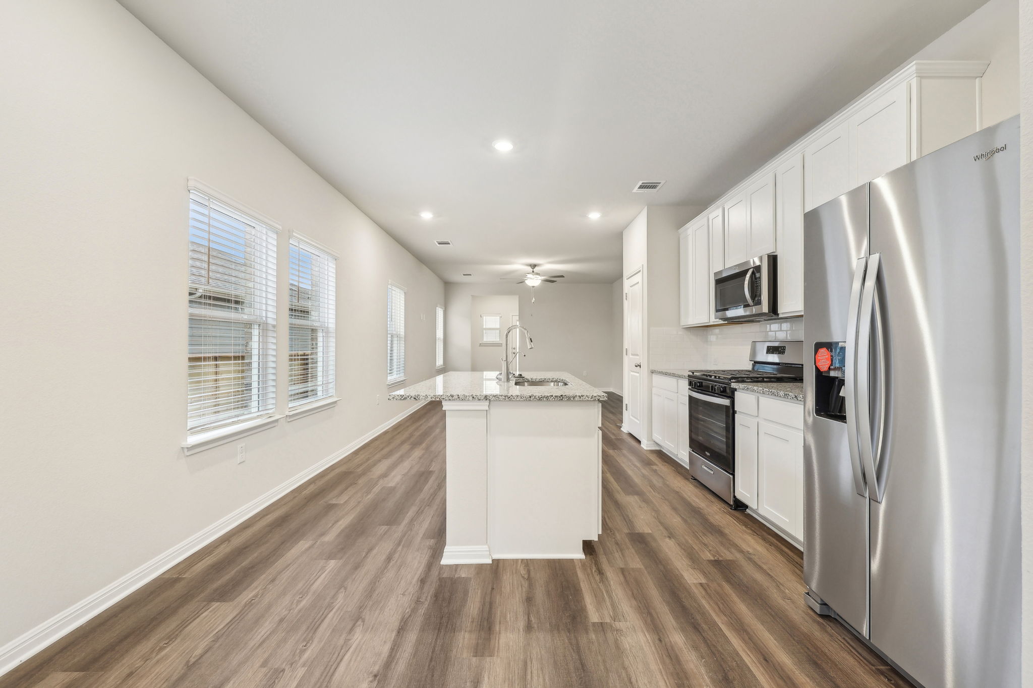 Austin- Flora - 215 Brandywine Rd, Hutto, TX 78634-011