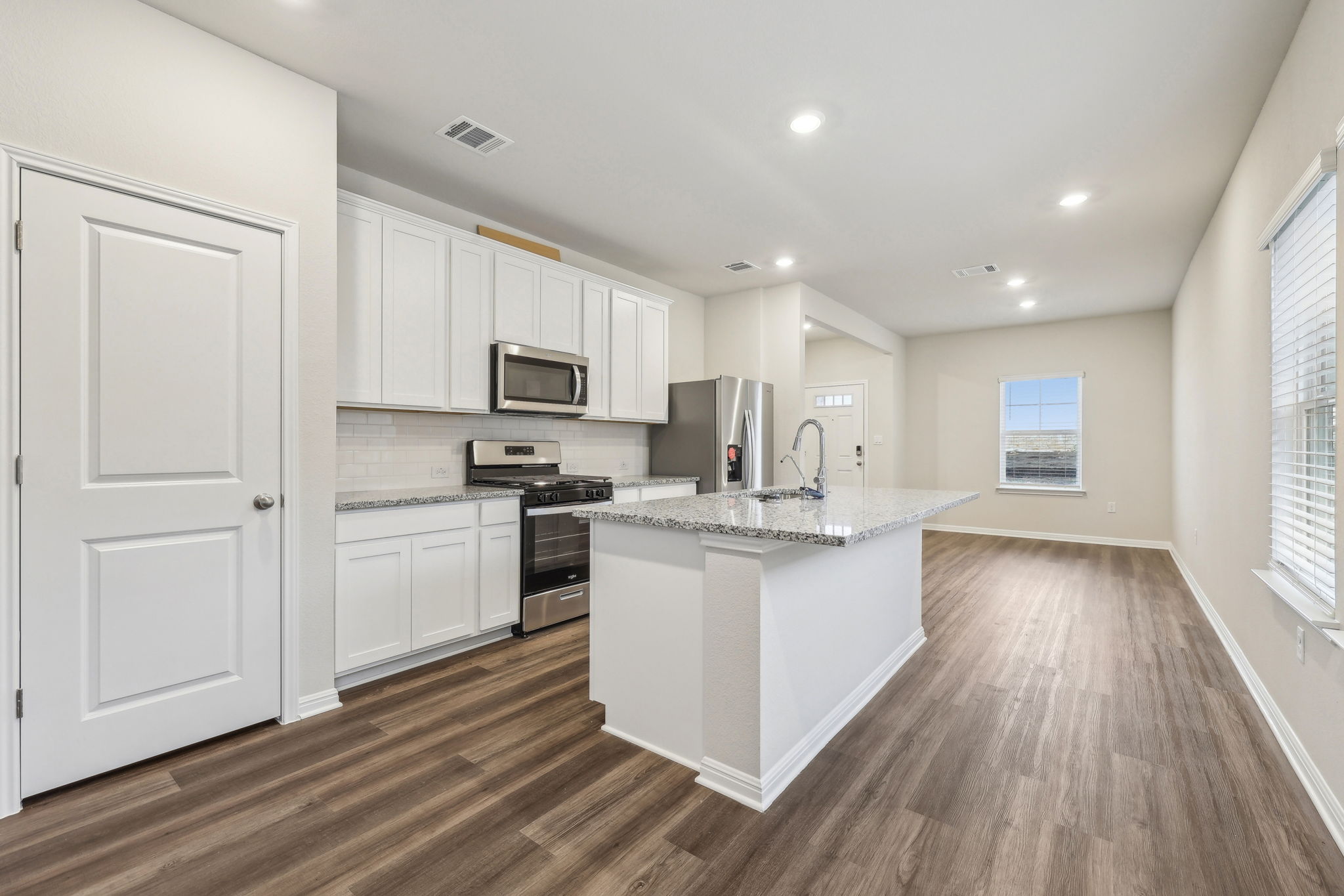 Austin- Flora - 215 Brandywine Rd, Hutto, TX 78634-012