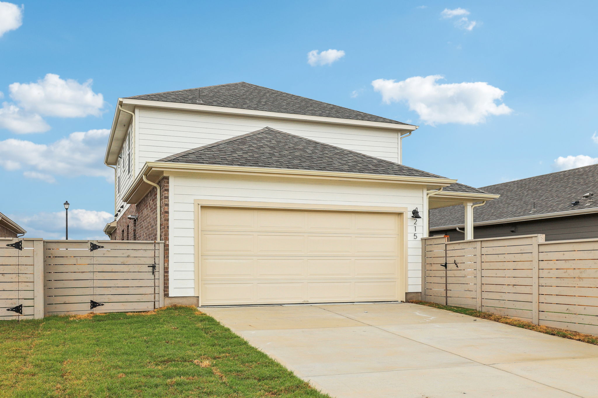 Austin- Flora - 215 Brandywine Rd, Hutto, TX 78634-044