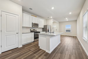 Austin- Flora - 215 Brandywine Rd, Hutto, TX 78634-012