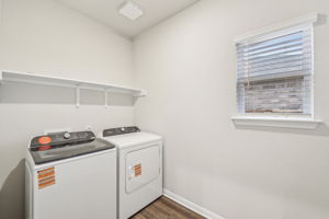 Austin- Flora - 215 Brandywine Rd, Hutto, TX 78634-018