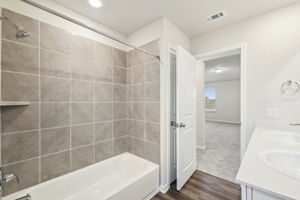 Austin- Flora - 215 Brandywine Rd, Hutto, TX 78634-041
