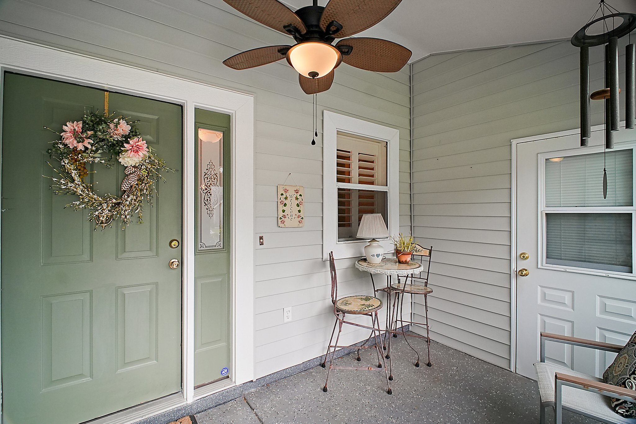 Front Entry/Screened Porch