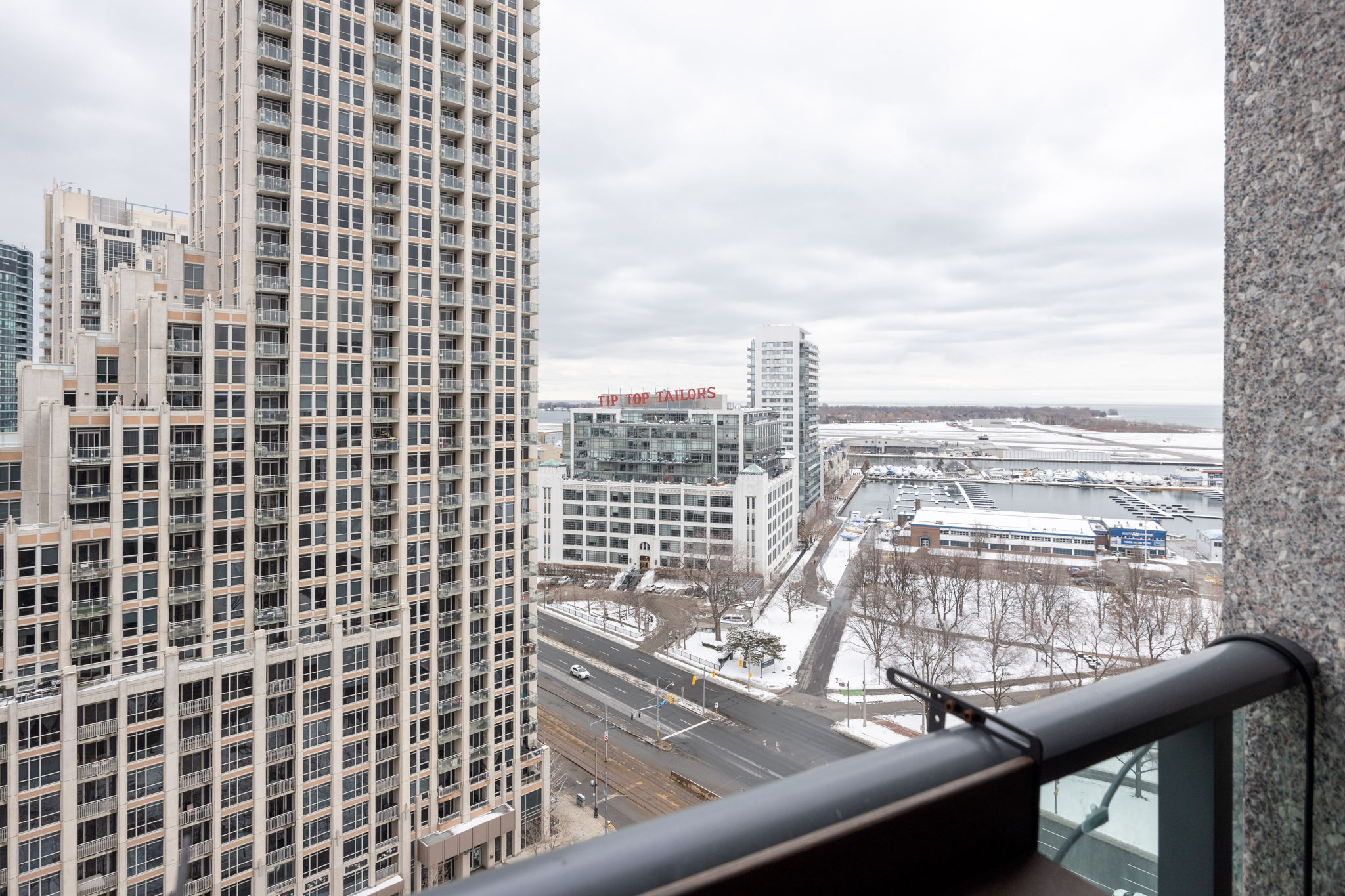 Toronto property showcase — delivered property photograph 24