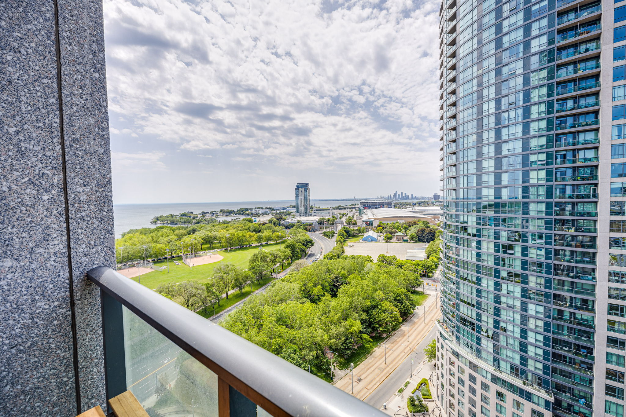 Toronto property showcase — delivered property photograph 27