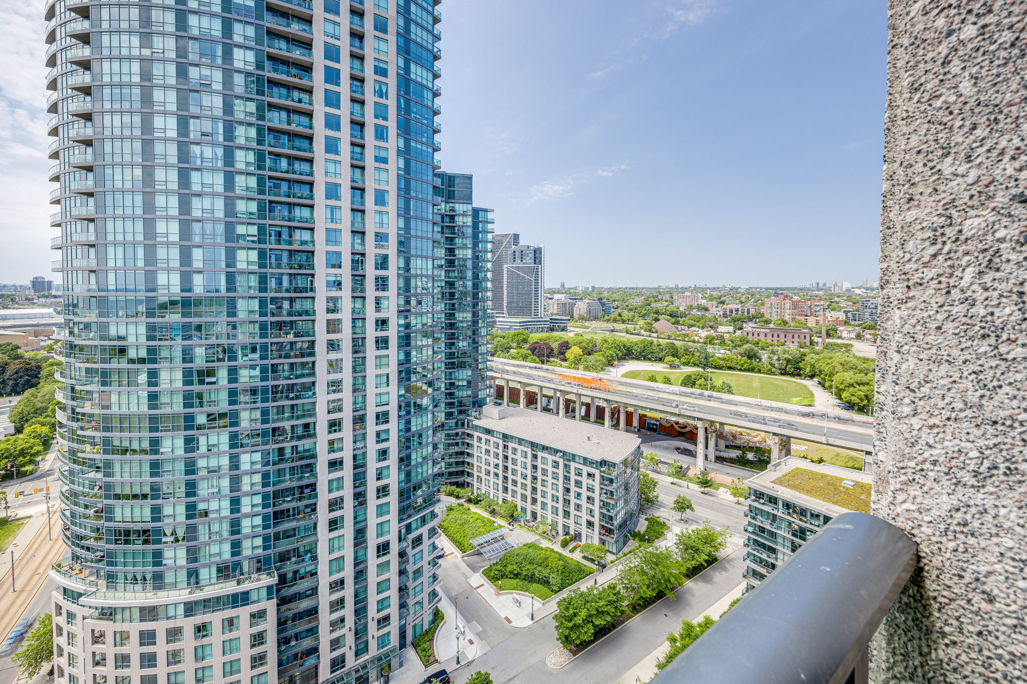 Toronto property showcase — delivered property photograph 28