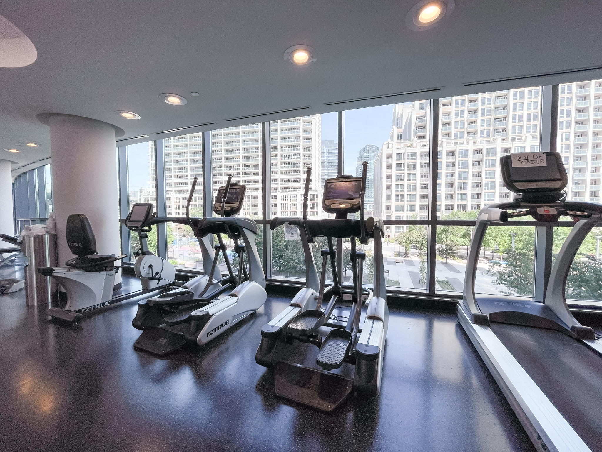 Toronto property showcase — delivered property photograph 24