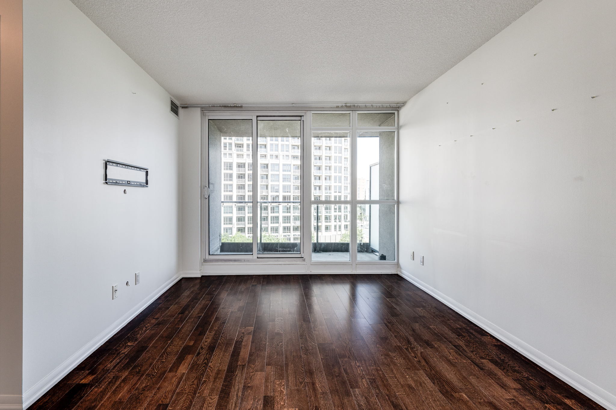 Toronto property showcase — delivered property photograph 11