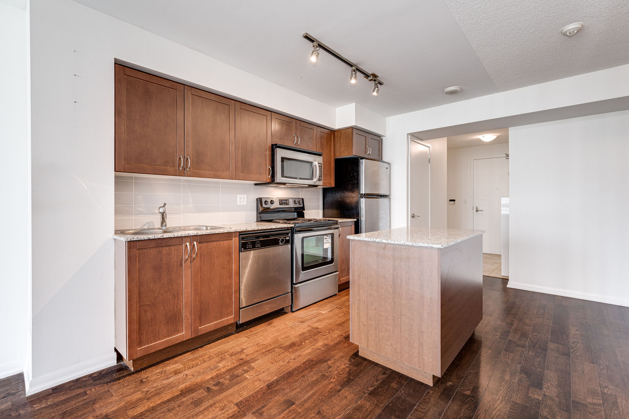 Toronto property showcase — delivered property photograph 7