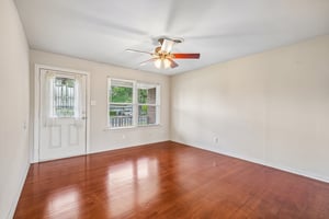 Hialeah Ave-S1605-008.jpg