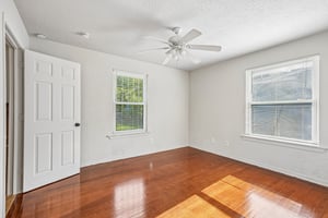 Hialeah Ave-S1605-023.jpg