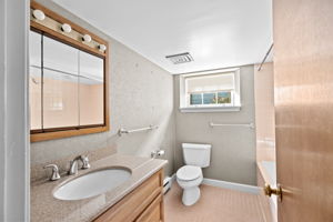 Lower Level Full Bath
