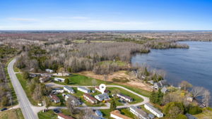  Photo 40