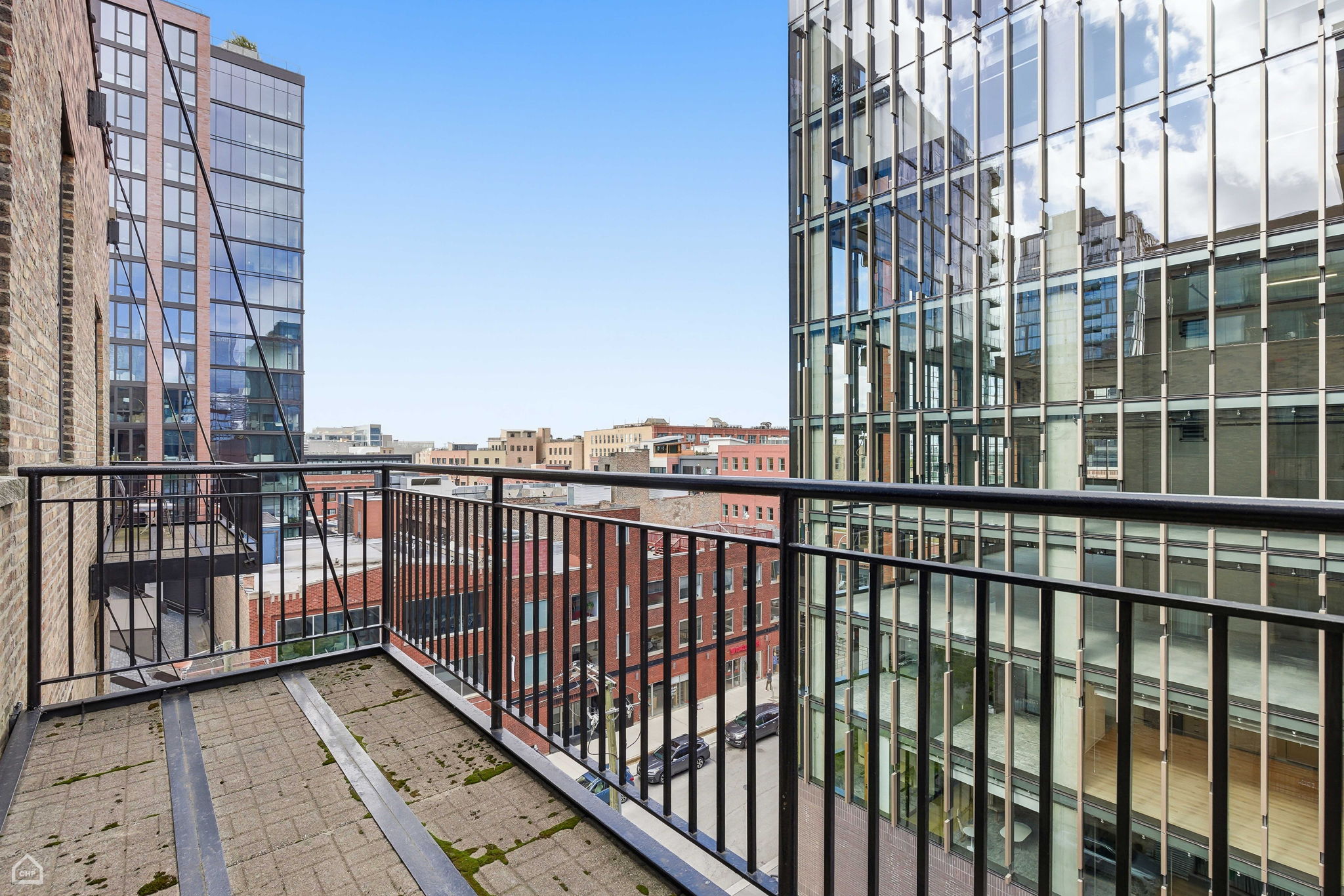 215 N Aberdeen St 607B_CHP2025_007