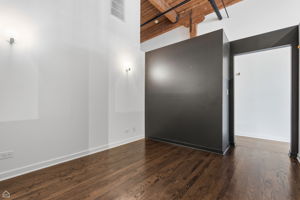 215 N Aberdeen St 607B_CHP2025_005