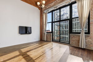 215 N Aberdeen St 607B_CHP2025_010