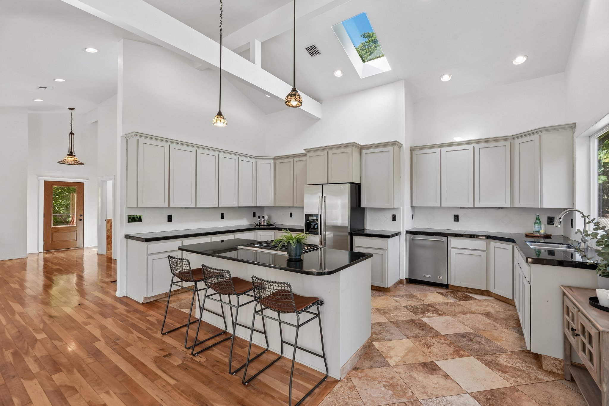 NE 386th St-S1205-024.jpg
