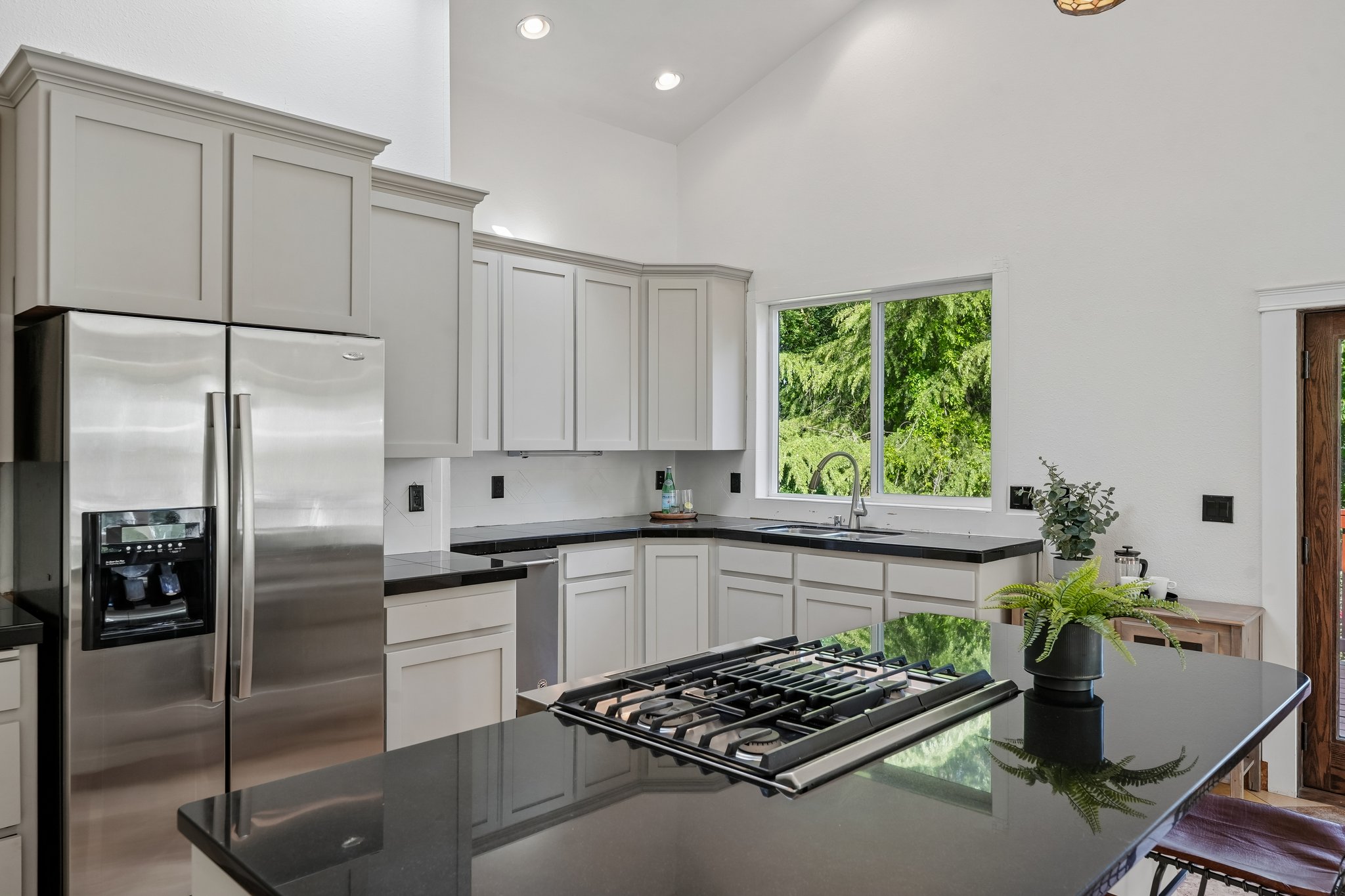 NE 386th St-S1205-026.jpg