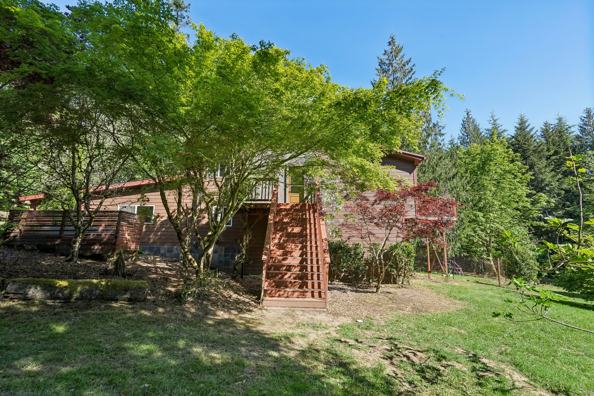 NE 386th St-S1205-046.jpg